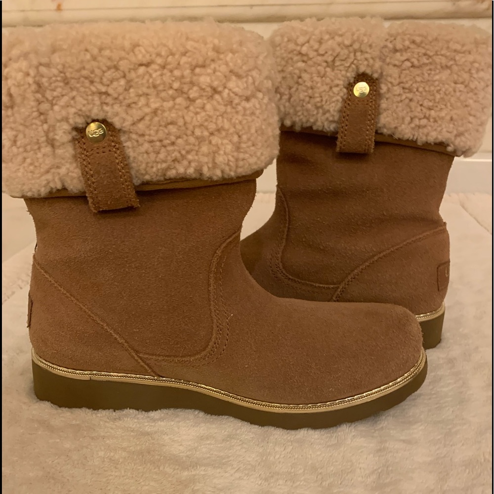 UGG  Boots with Shearling and Gold Accents